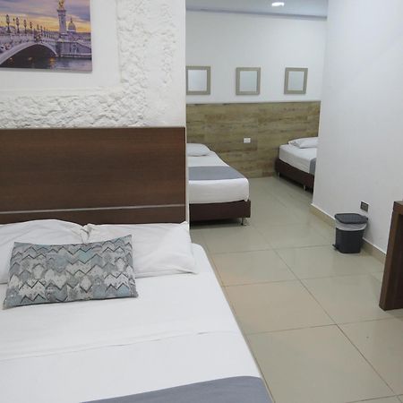Hotel A & A Santa Alejandria เมเดยิน ภายนอก รูปภาพ