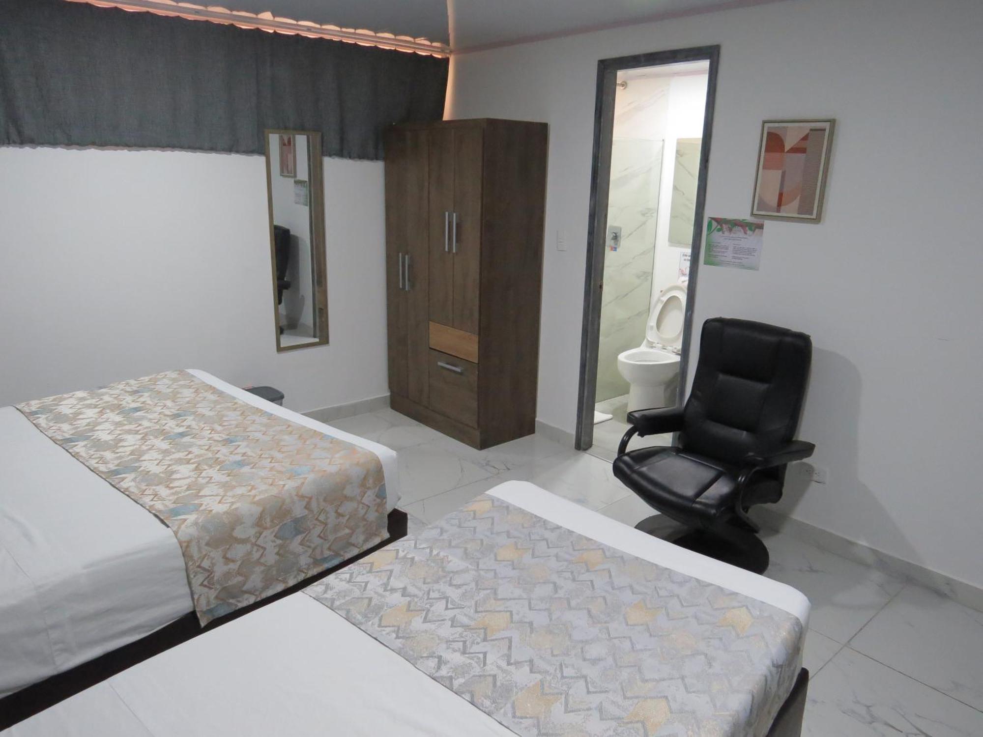 Hotel A & A Santa Alejandria เมเดยิน ภายนอก รูปภาพ